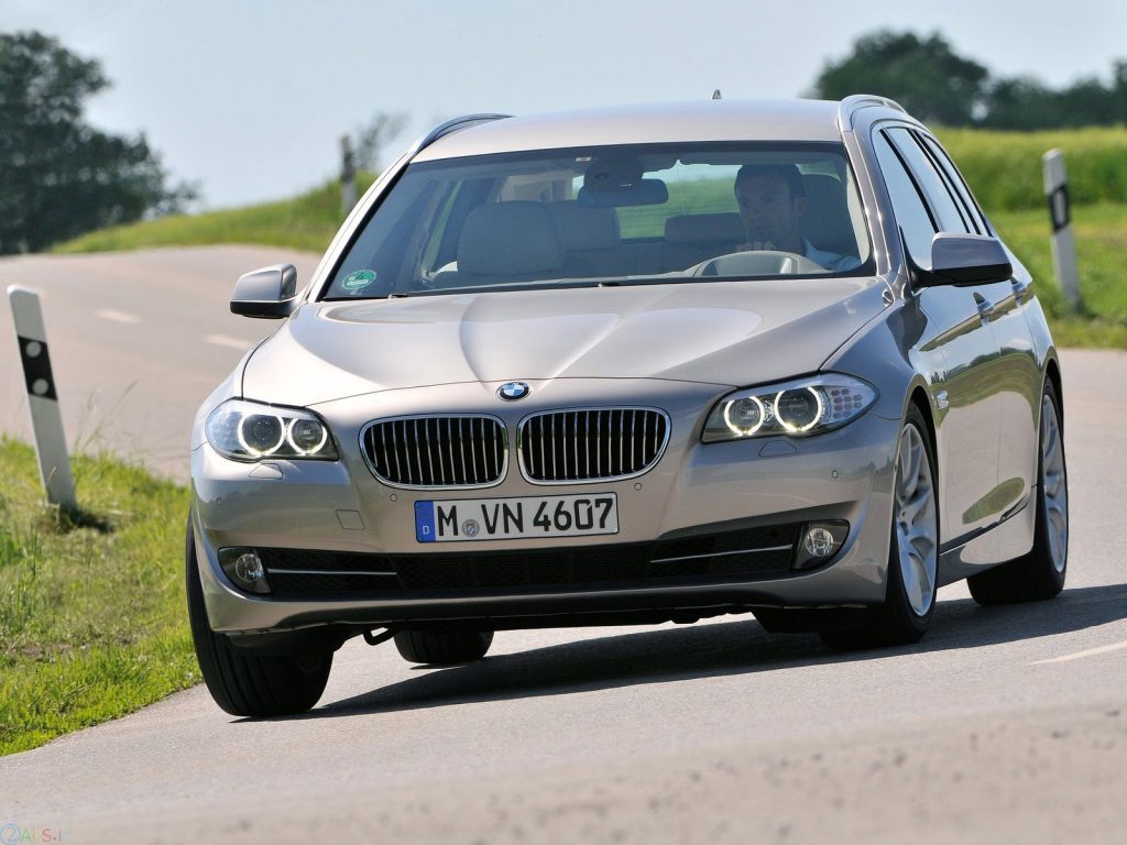 BMW 5-series Touring (3)